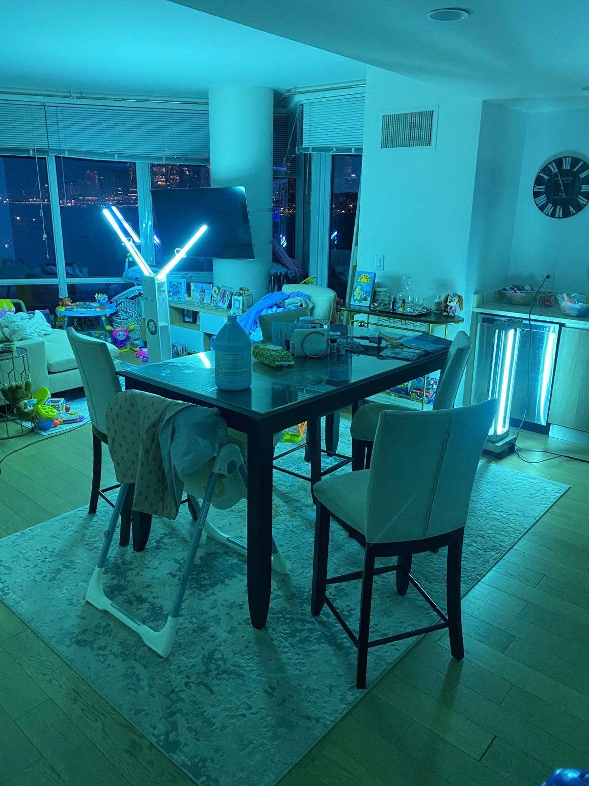Uv C Living Room